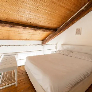loft-navigli-porta-genova.italymilanhotels.net/