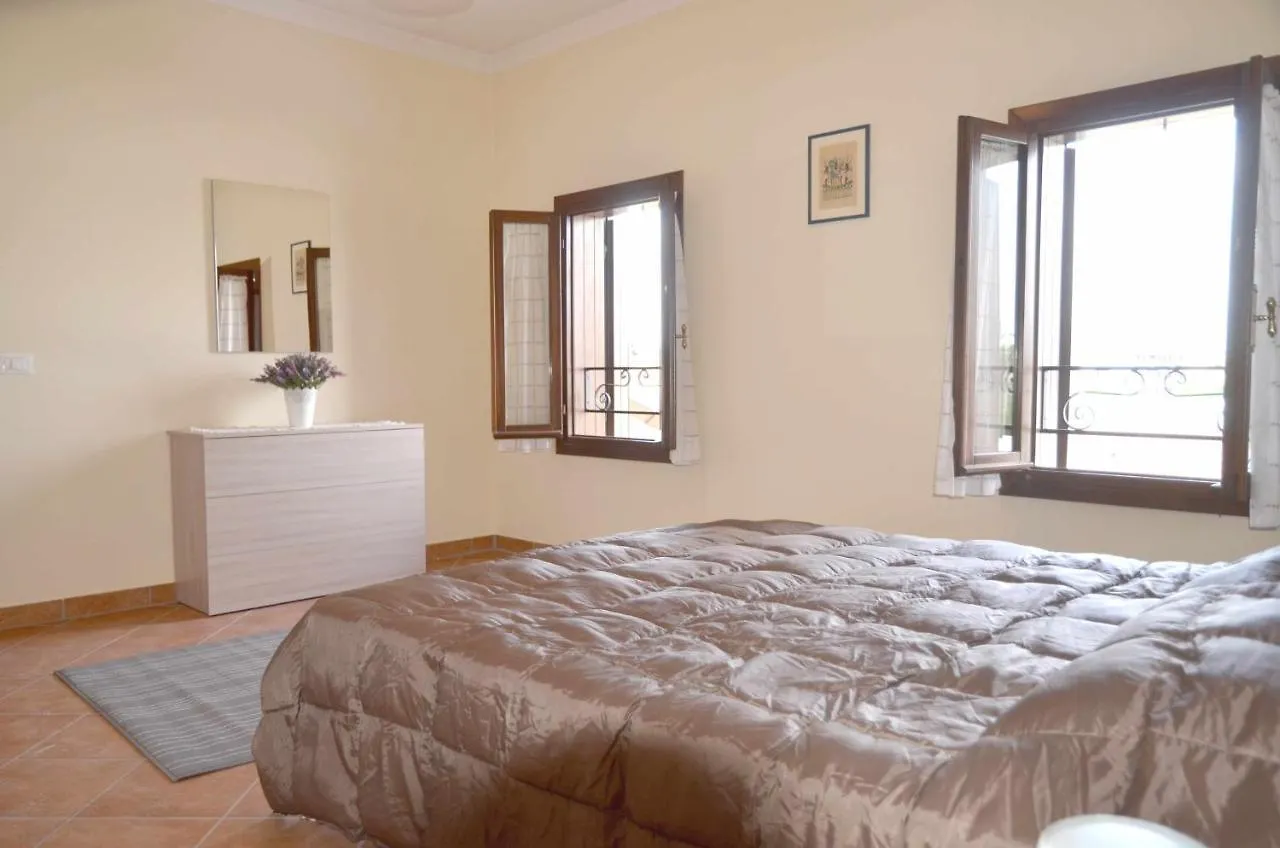 Elegante Ed Economico Appartamento A Camposampiero 0*,  Itálie